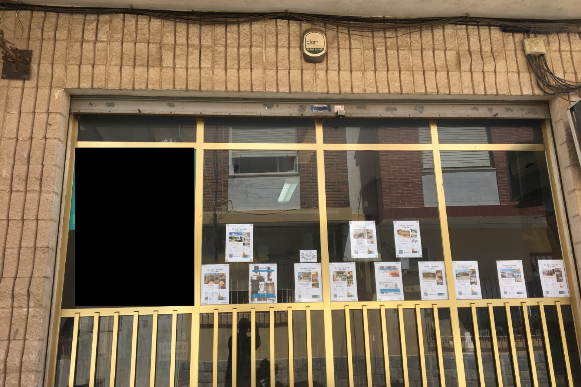 Sale - Commercial Unit - Los Alcázares
