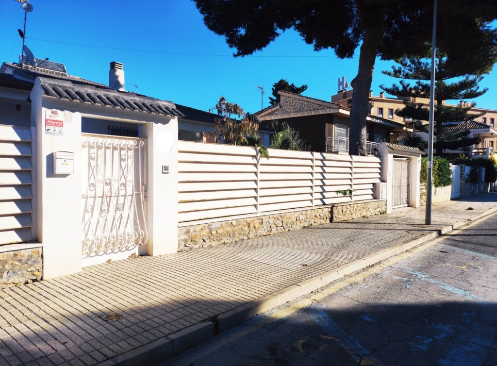 Sale - Detached Villa - Los Alcázares