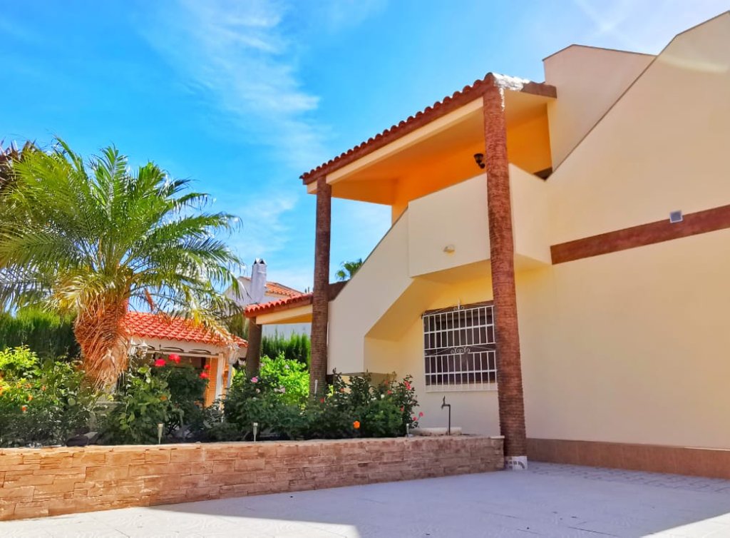 Sale - Detached Villa - Los Alcázares
