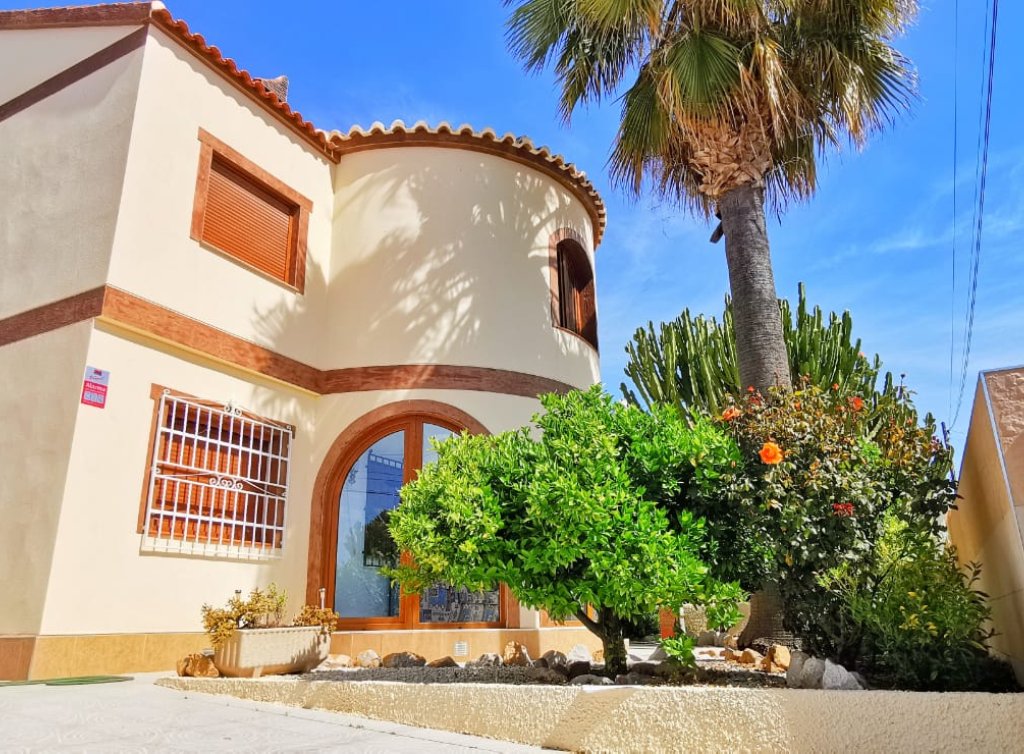 Sale - Detached Villa - Los Alcázares