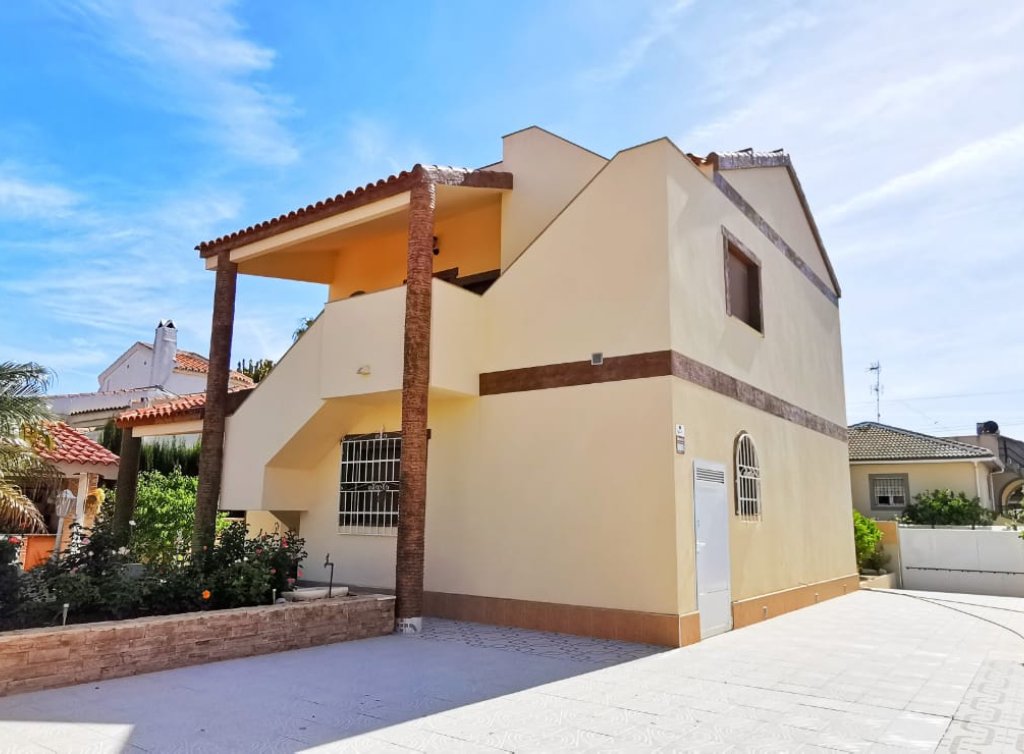 Sale - Detached Villa - Los Alcázares