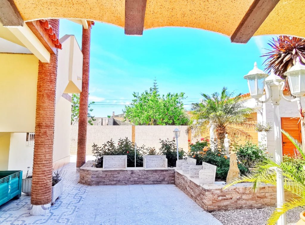 Sale - Detached Villa - Los Alcázares