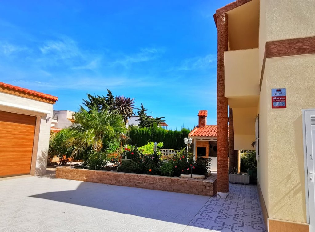 Sale - Detached Villa - Los Alcázares