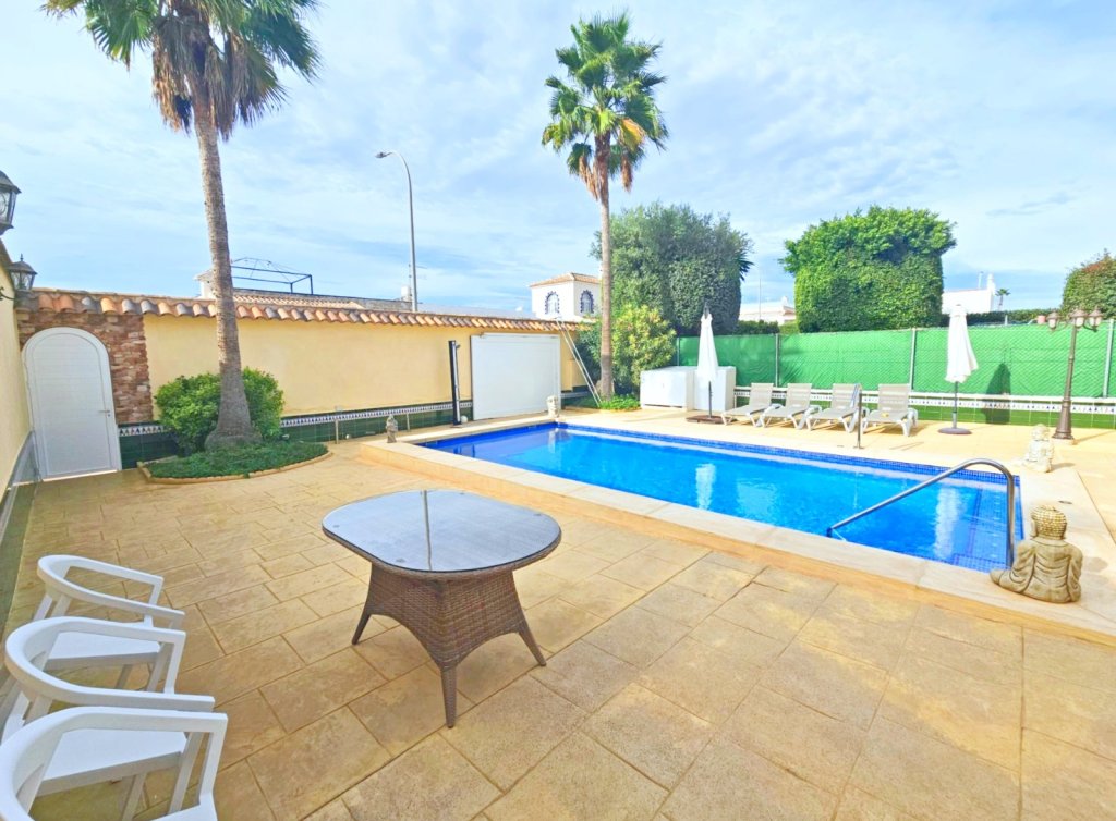 Sale - Detached Villa - Los Alcázares