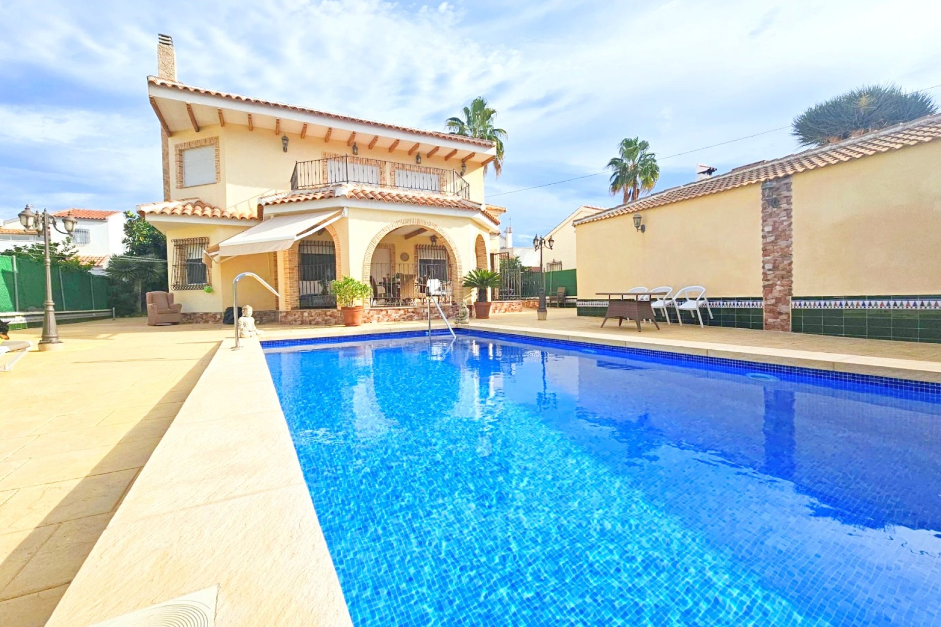 Sale - Detached Villa - Los Alcázares