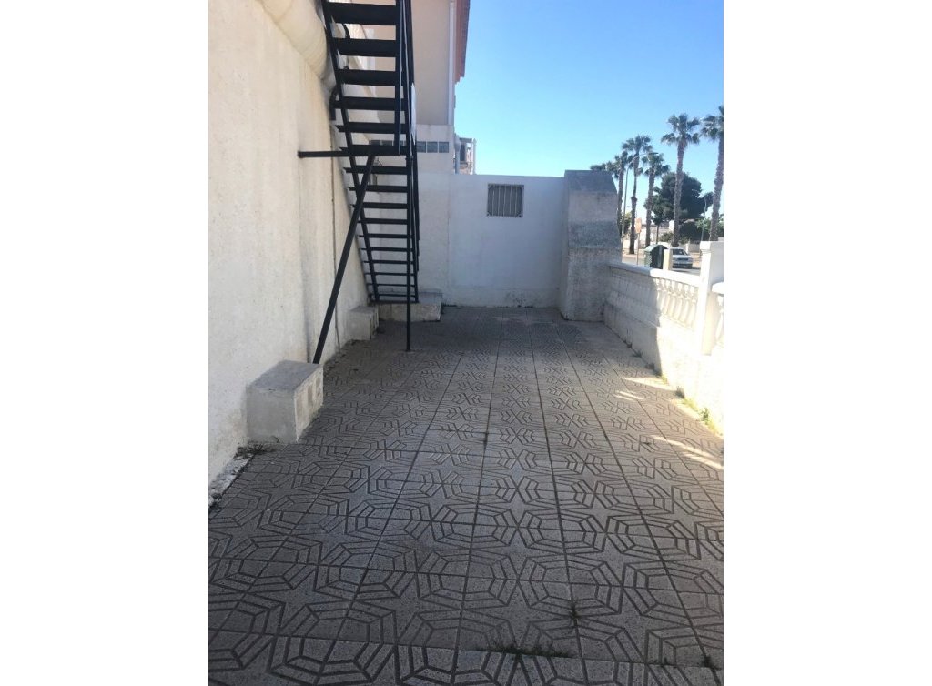 Sale - Planta baja - Los Alcázares - Los Oasis