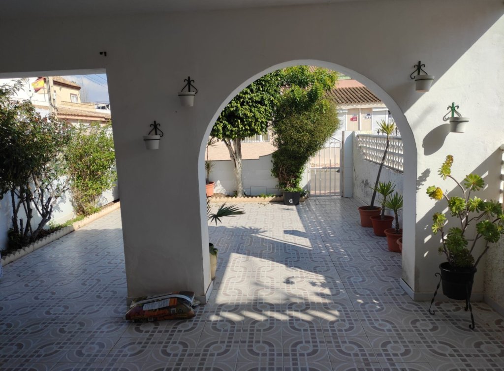 Sale - Planta baja - Los Alcázares