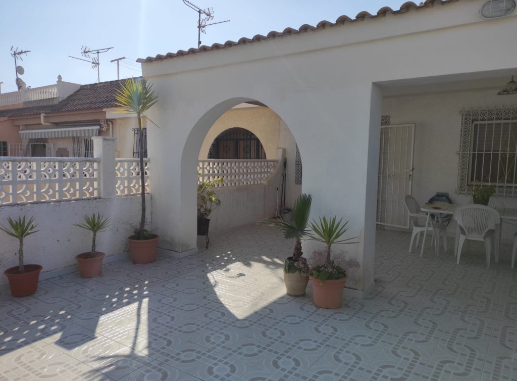 Sale - Planta baja - Los Alcázares