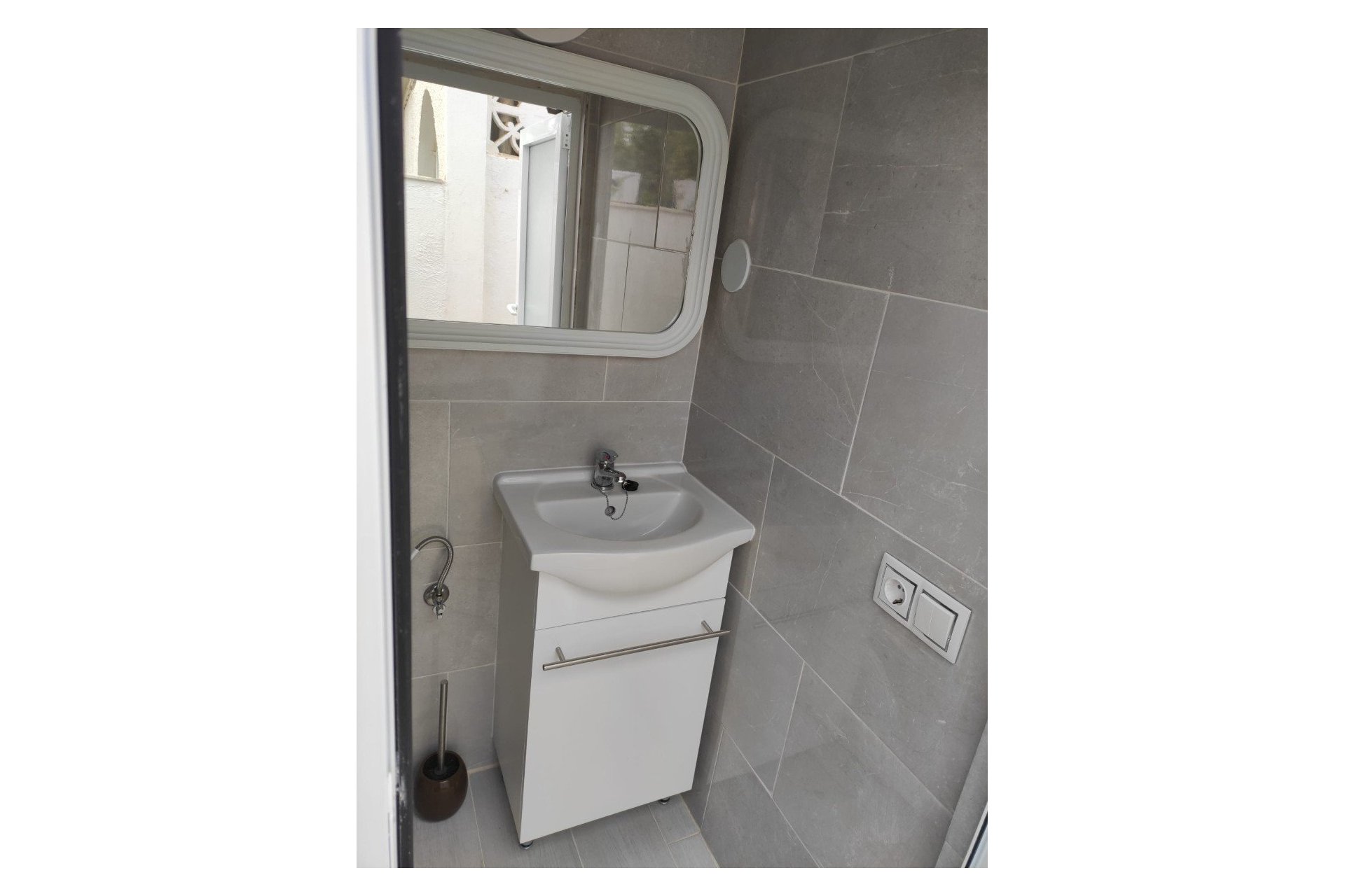 Sale - Planta baja - Los Alcázares