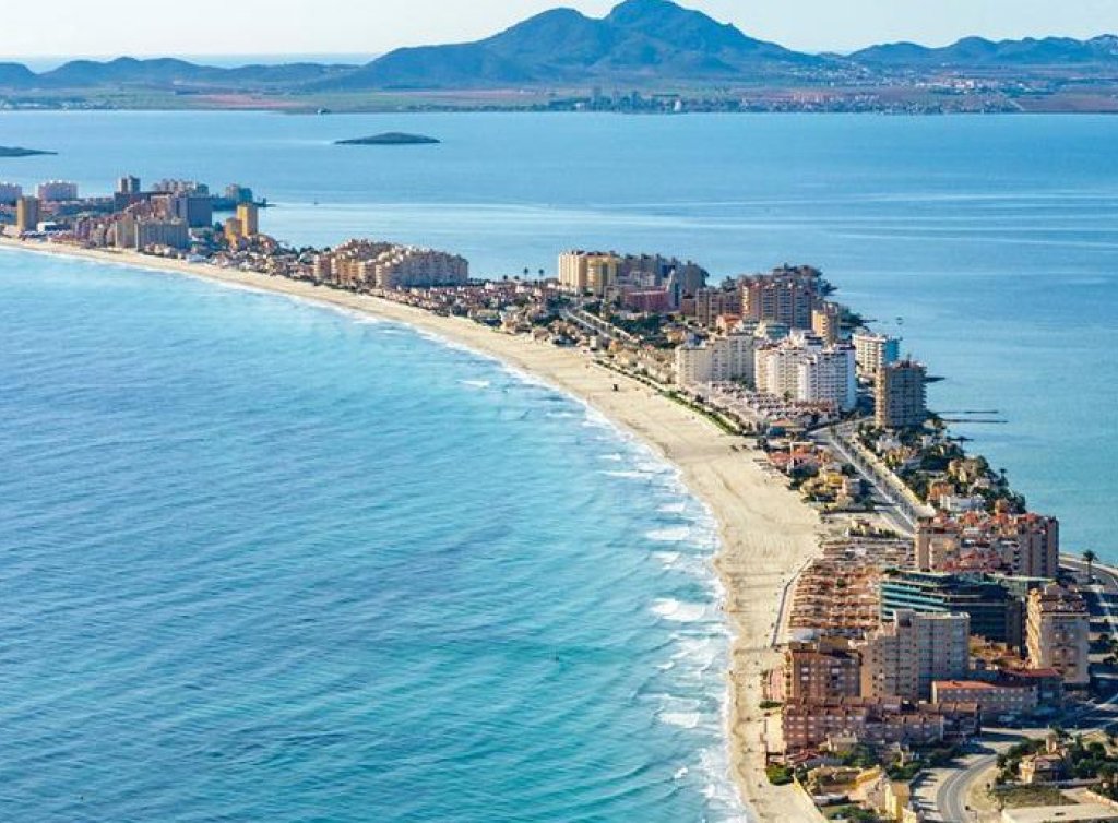 Sale - Planta baja - Los Alcázares