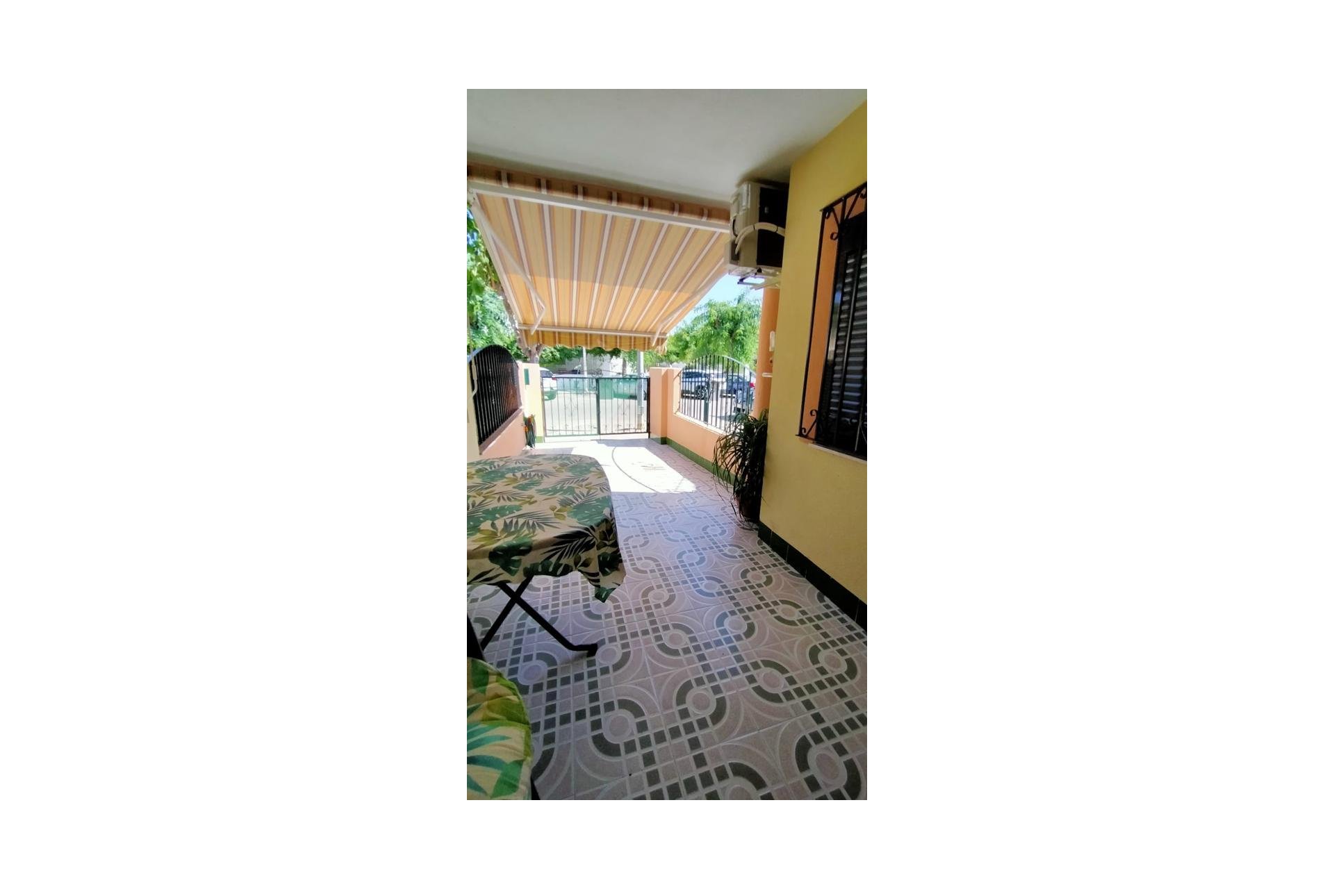 Sale - Planta baja - Los Alcázares