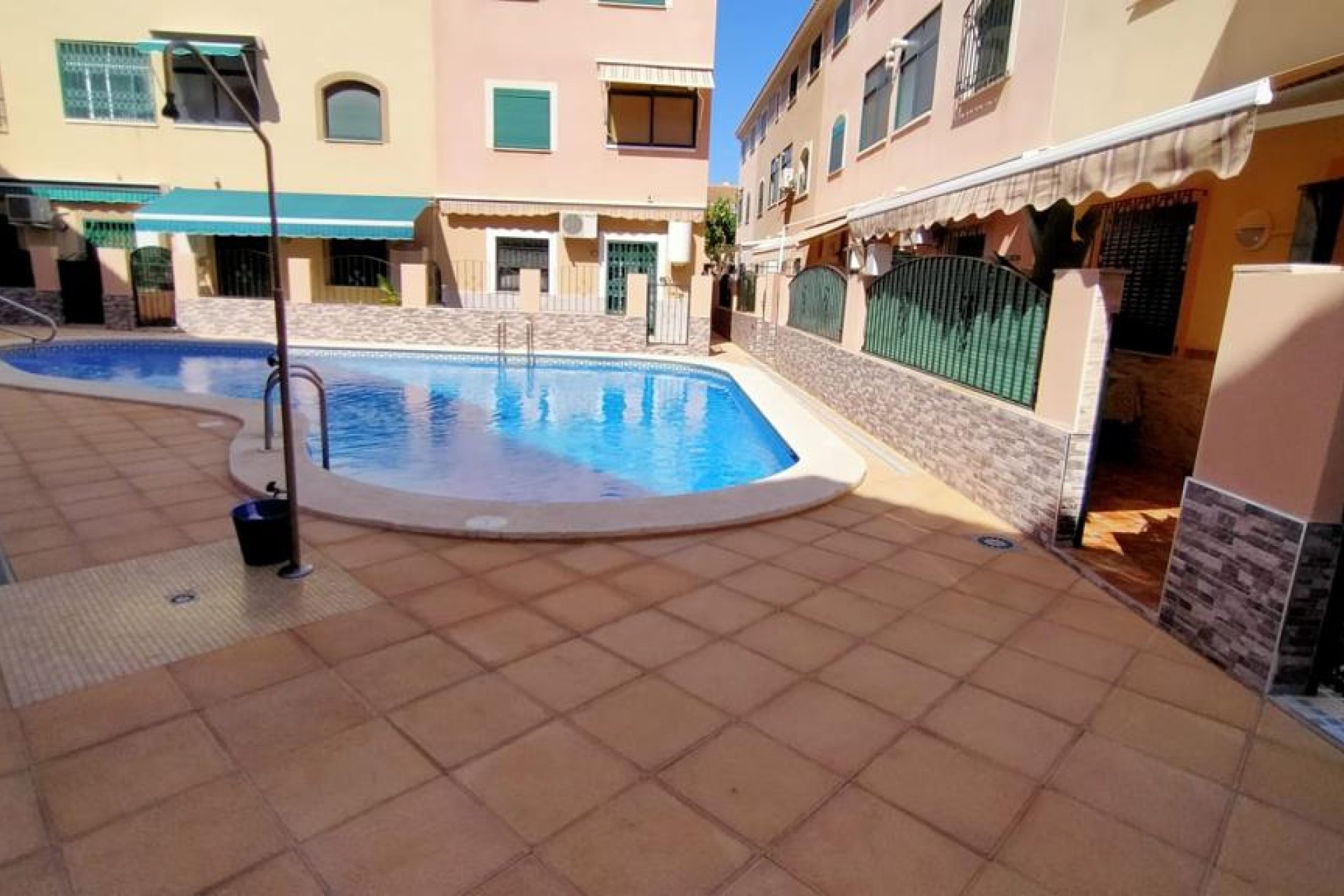 Sale - Planta baja - Los Alcázares