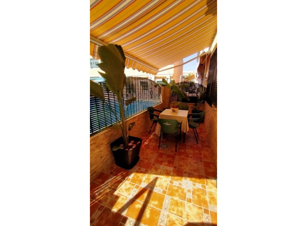 Sale - Planta baja - Los Alcázares