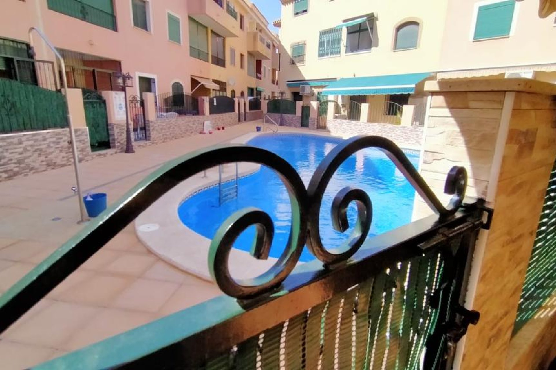 Sale - Planta baja - Los Alcázares
