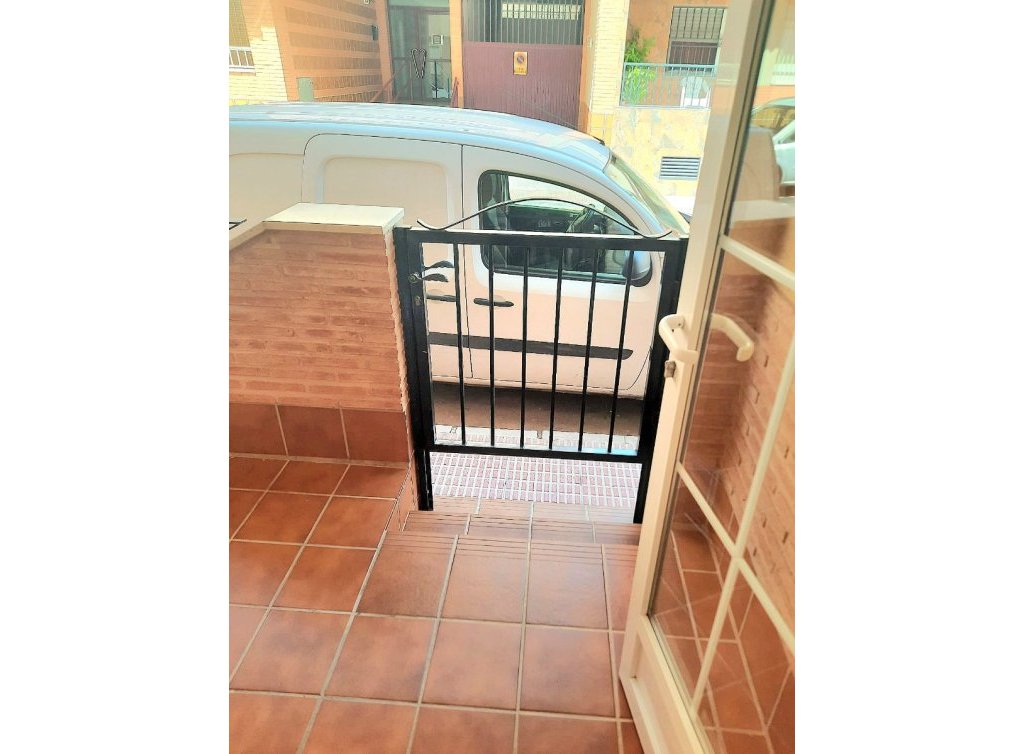 Sale - Planta baja - Los Alcázares