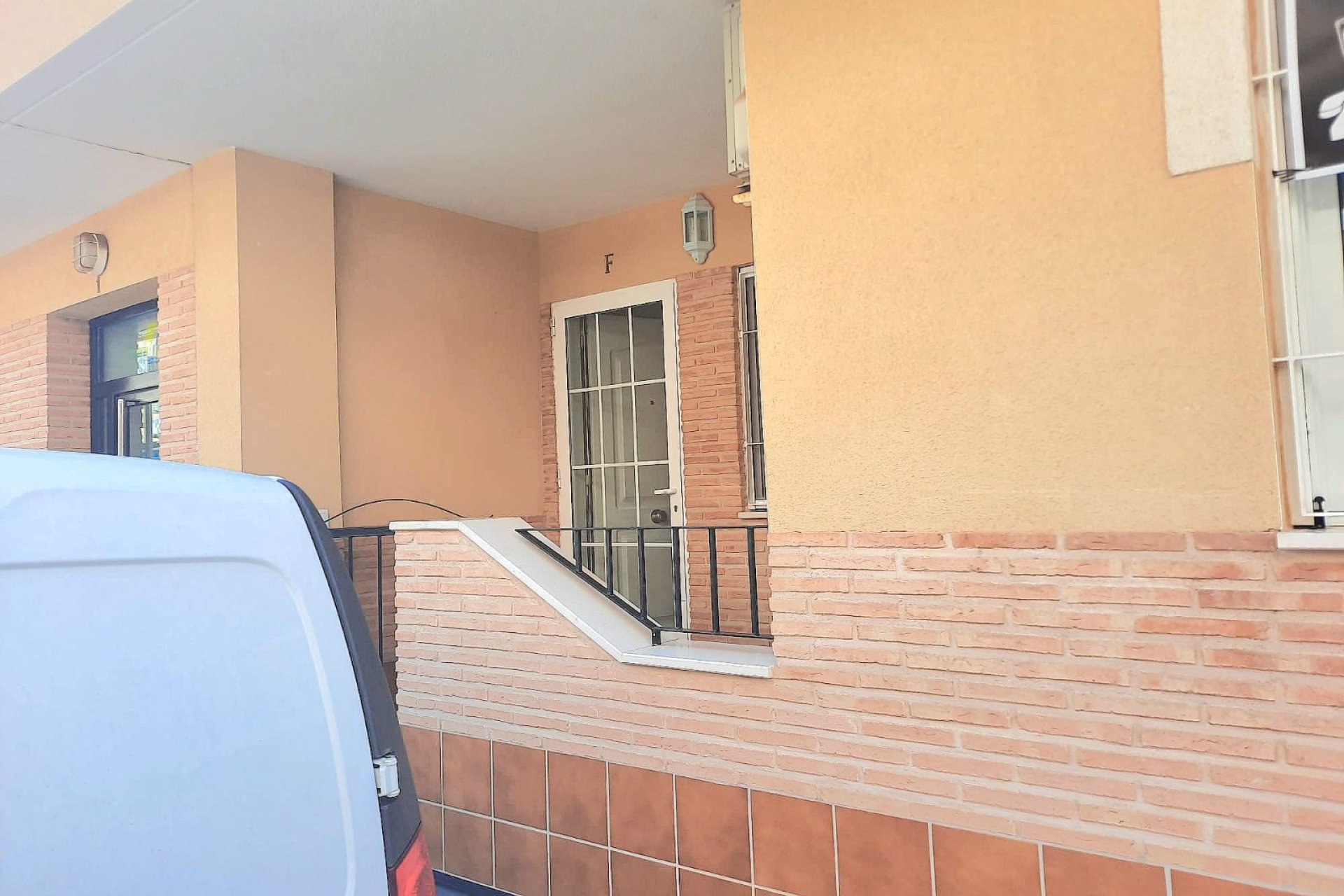 Sale - Planta baja - Los Alcázares