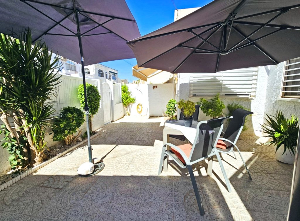 Sale - Planta baja - Los Alcázares