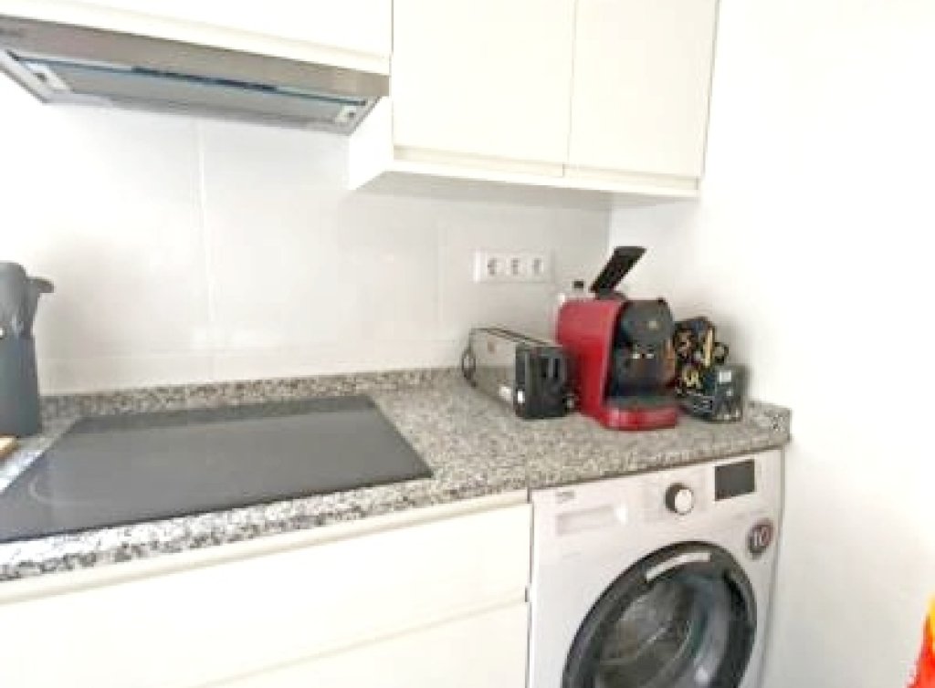 Sale - Planta baja - Los Alcázares