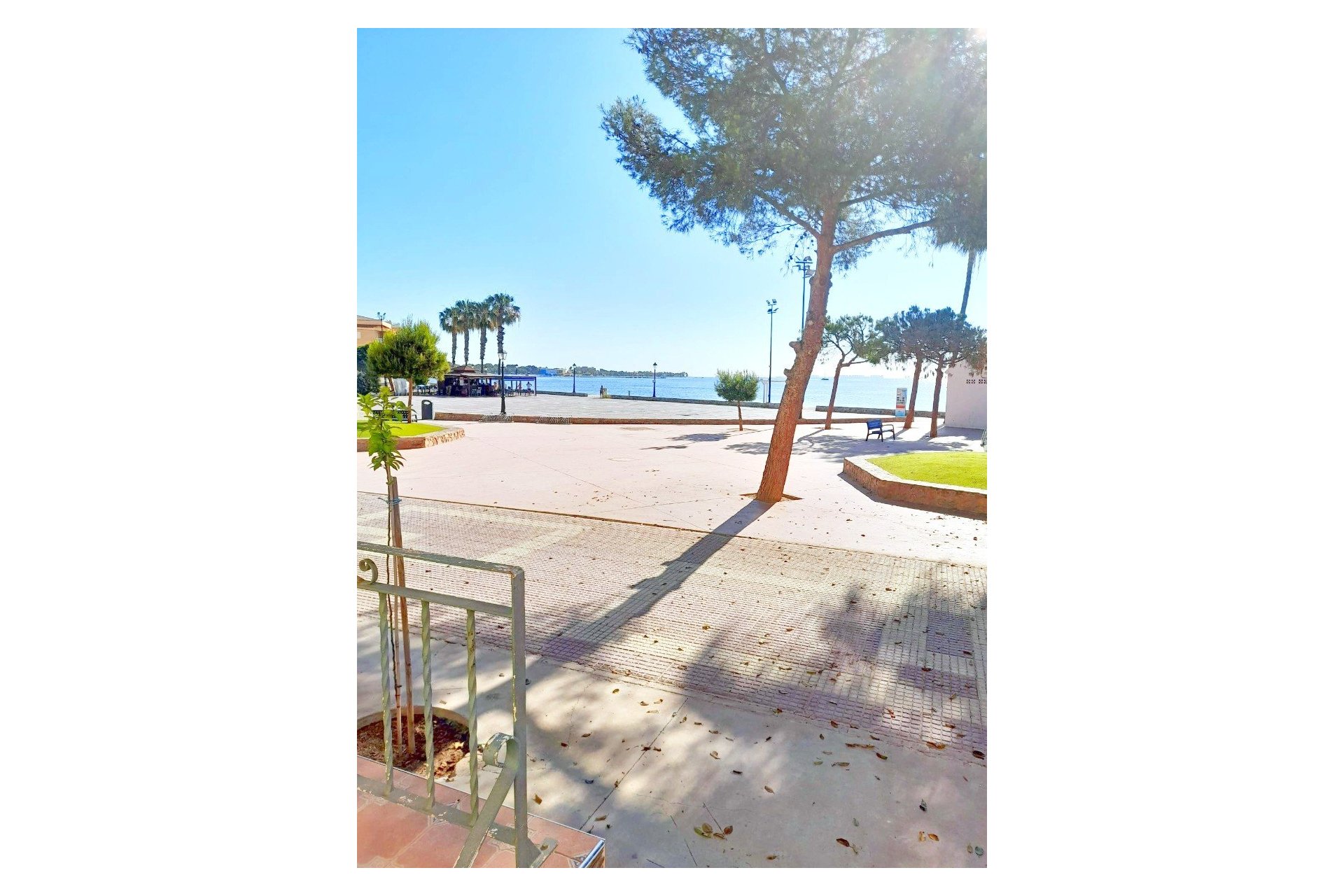 Sale - Planta baja - Los Alcázares