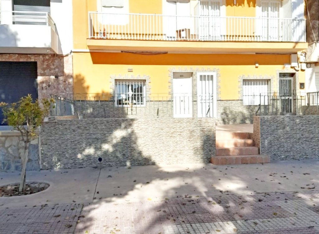 Sale - Planta baja - Los Alcázares