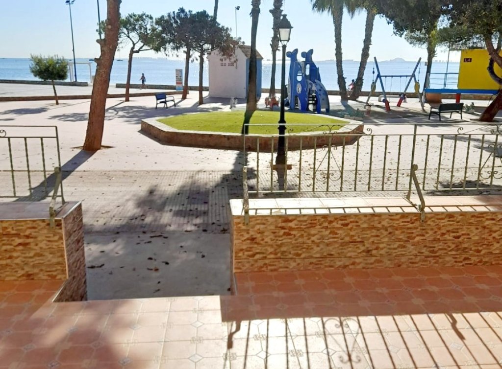 Sale - Planta baja - Los Alcázares