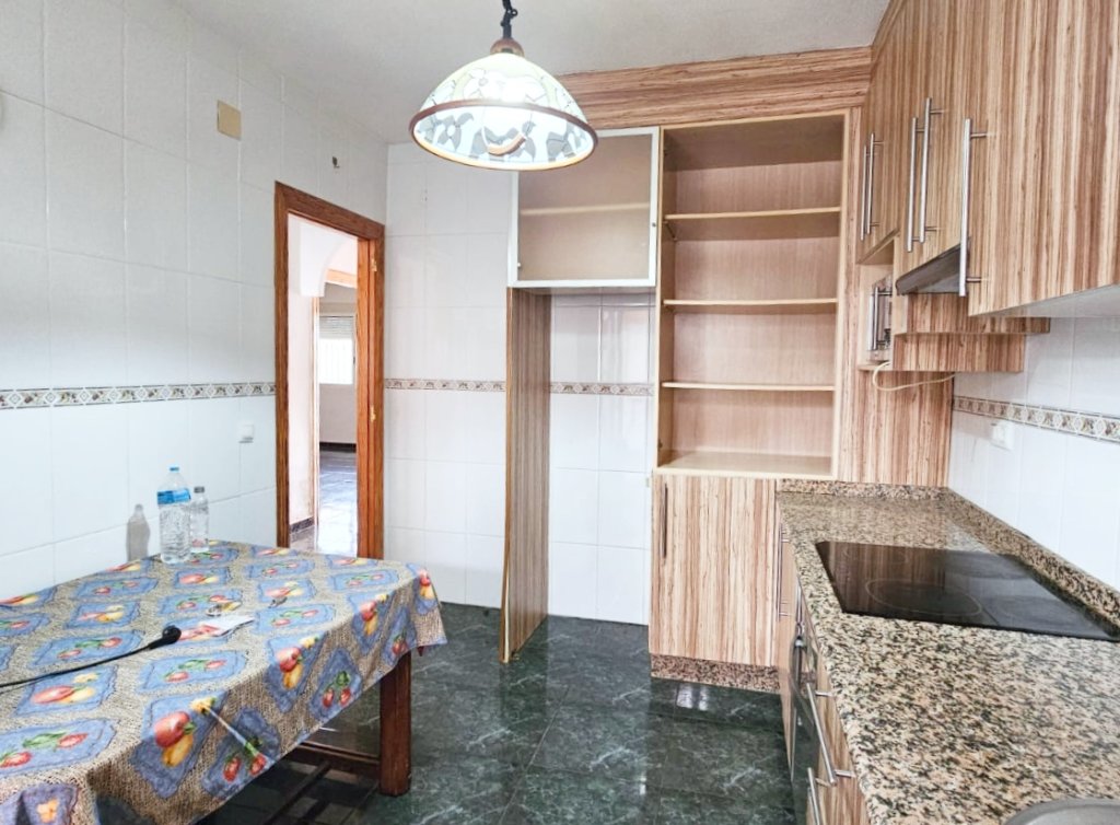 Sale - Planta baja - Los Alcázares