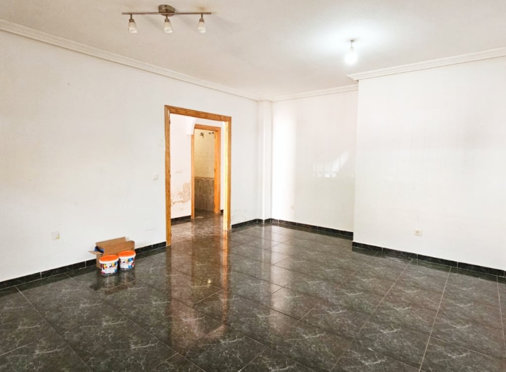 Sale - Planta baja - Los Alcázares