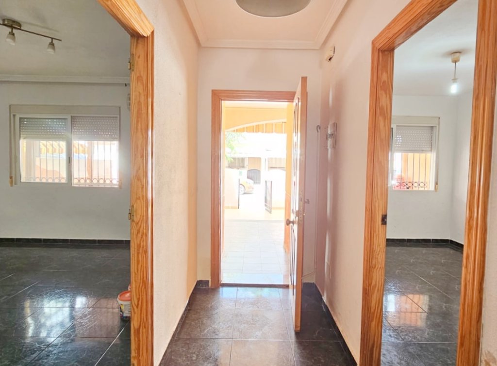 Sale - Planta baja - Los Alcázares