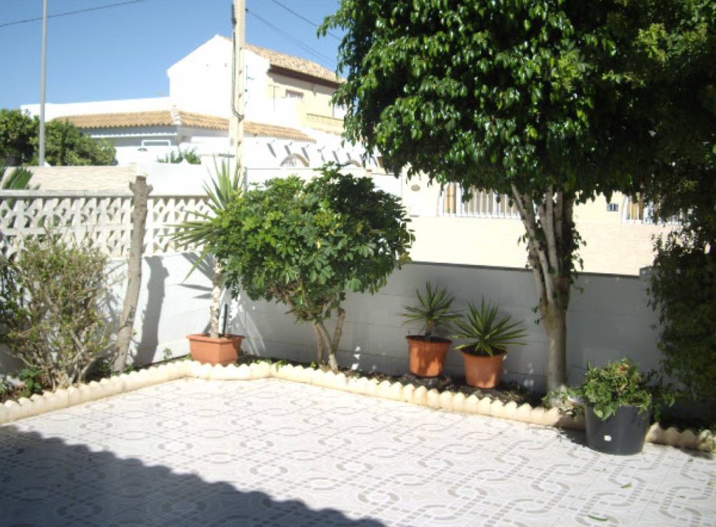 Sale - Planta baja - Los Alcázares