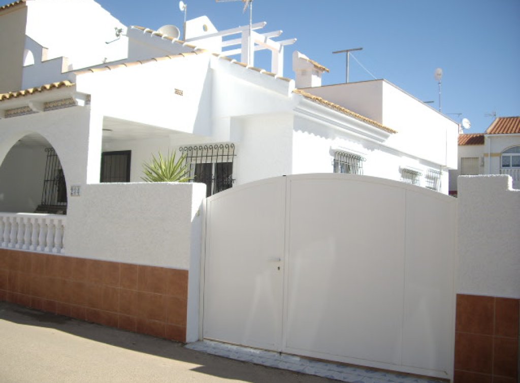 Sale - Semi-detached Villa - Los Alcázares - Oasis