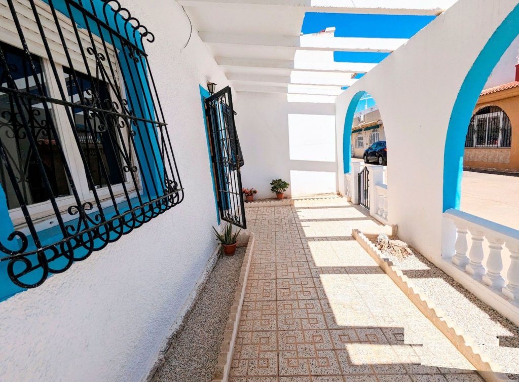 Sale - Semi-detached Villa - Los Alcázares