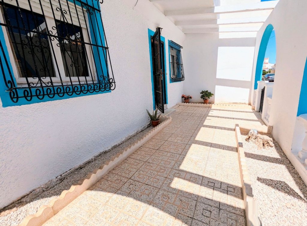 Sale - Semi-detached Villa - Los Alcázares