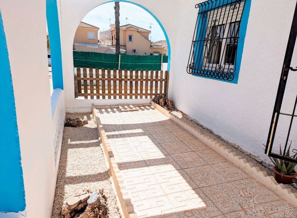 Sale - Semi-detached Villa - Los Alcázares