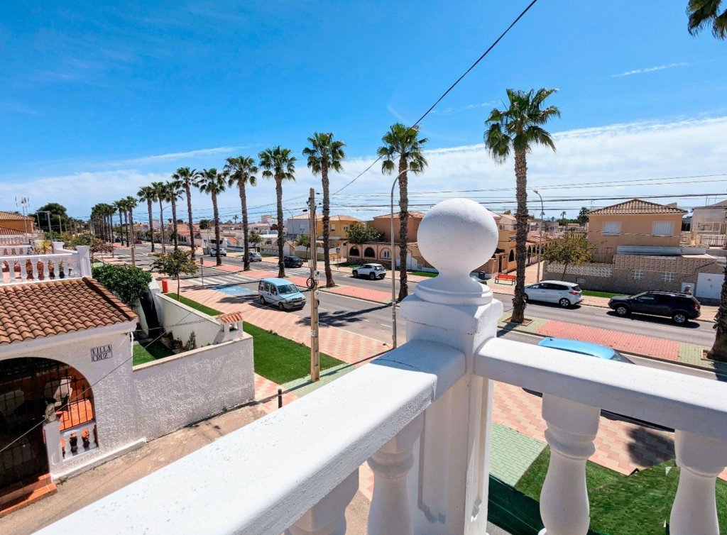 Sale - Semi-detached Villa - Los Alcázares