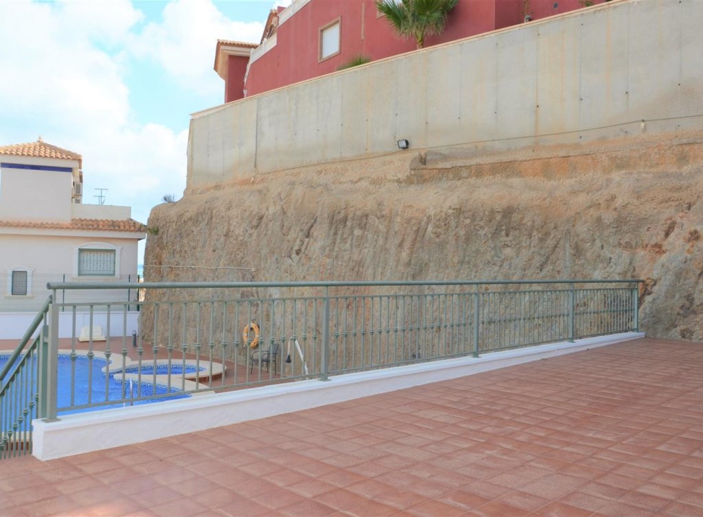 Sale - Townhouse - El Carmoli