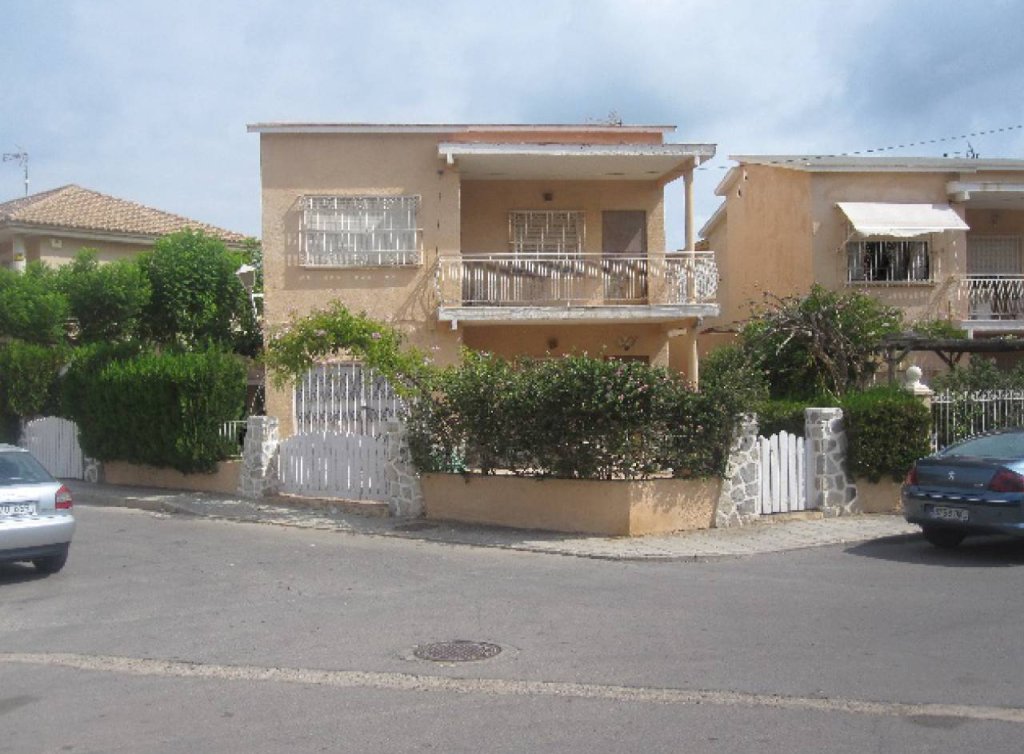 Sale - Townhouse - Los Urrutias - Punta Brava