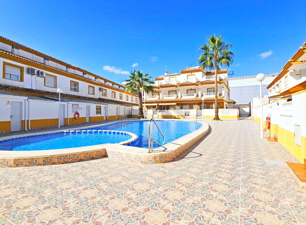 Sale - Triplex - Los Alcázares