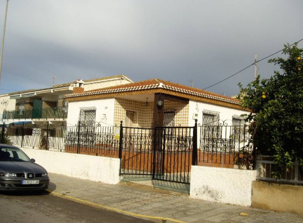 Sale - Villa - Los Alcázares - Beach