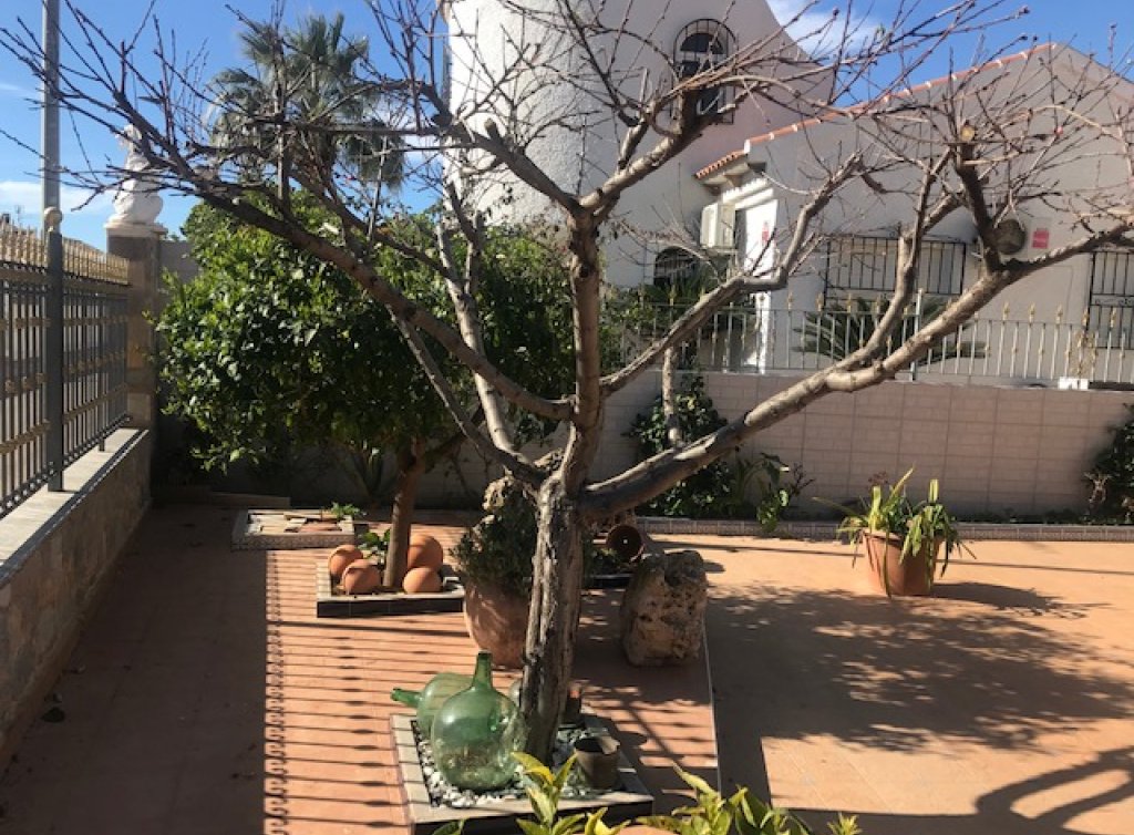 Sale - Villa - Los Alcázares