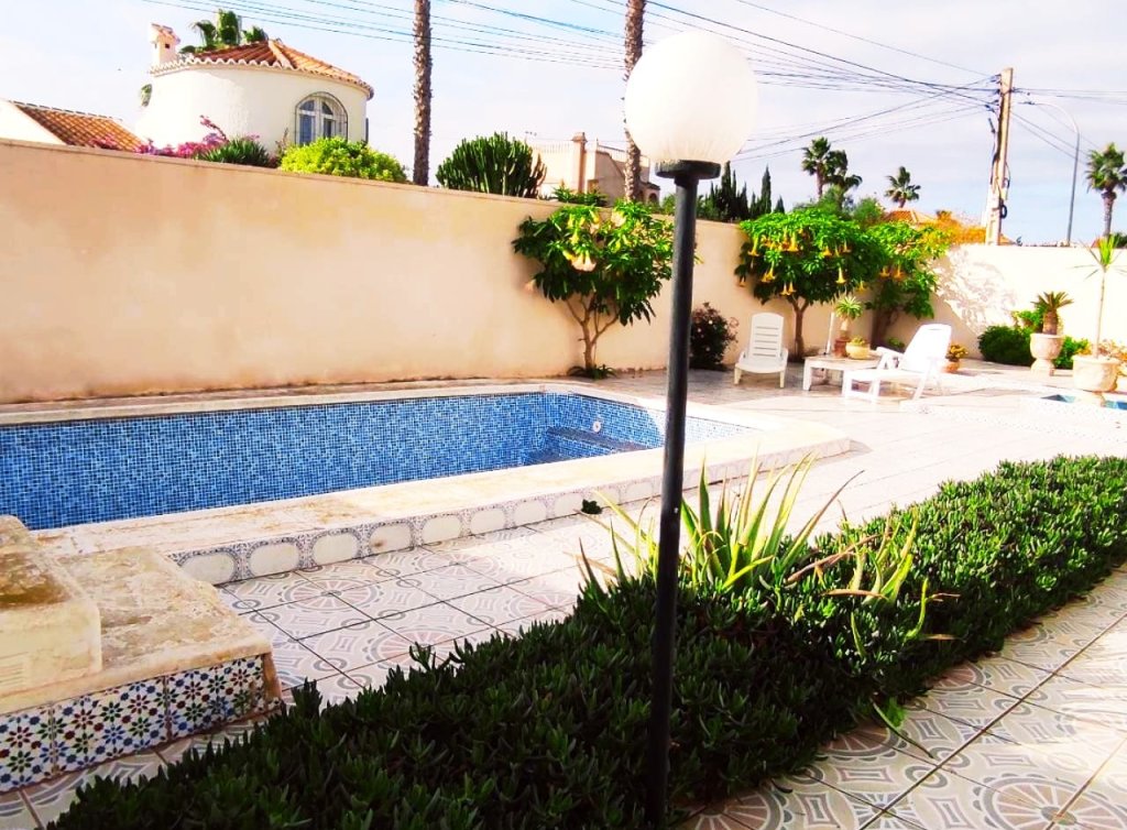 Sale - Villa - Los Alcázares