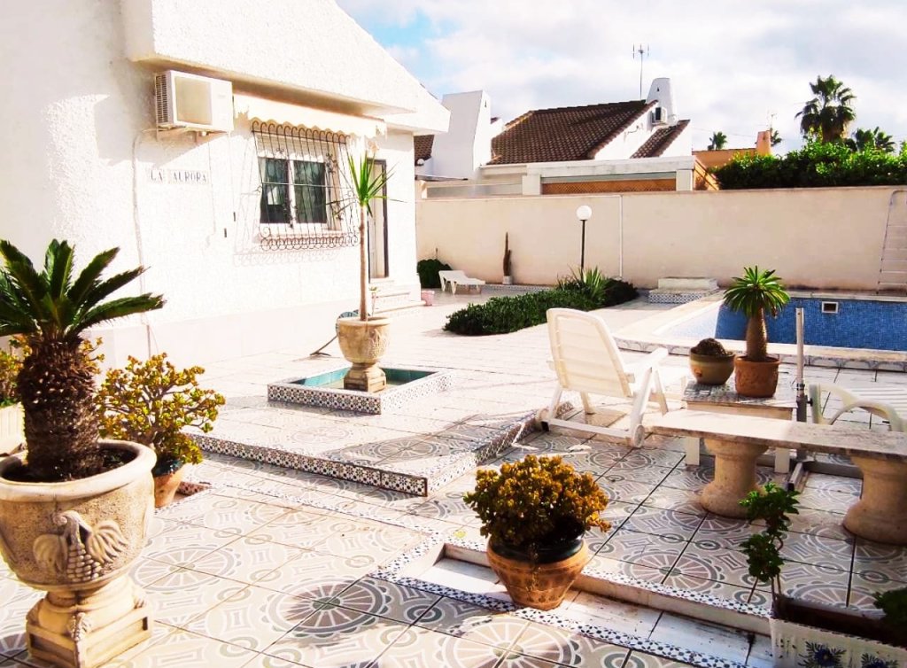 Sale - Villa - Los Alcázares