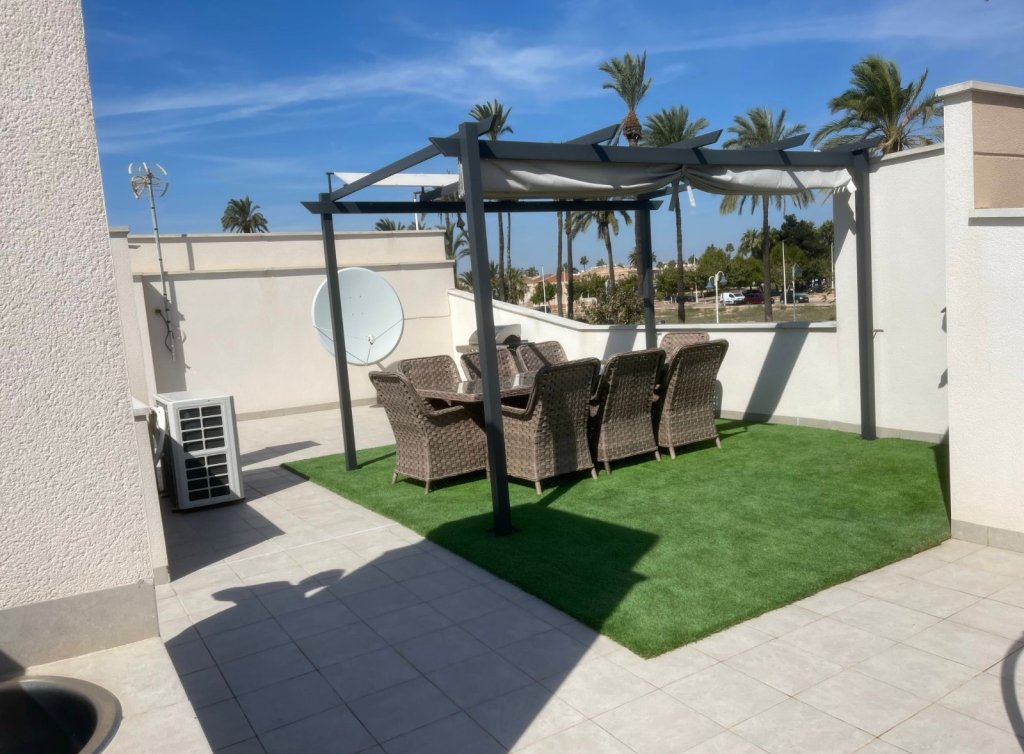 Sale - Villa - Los Alcázares