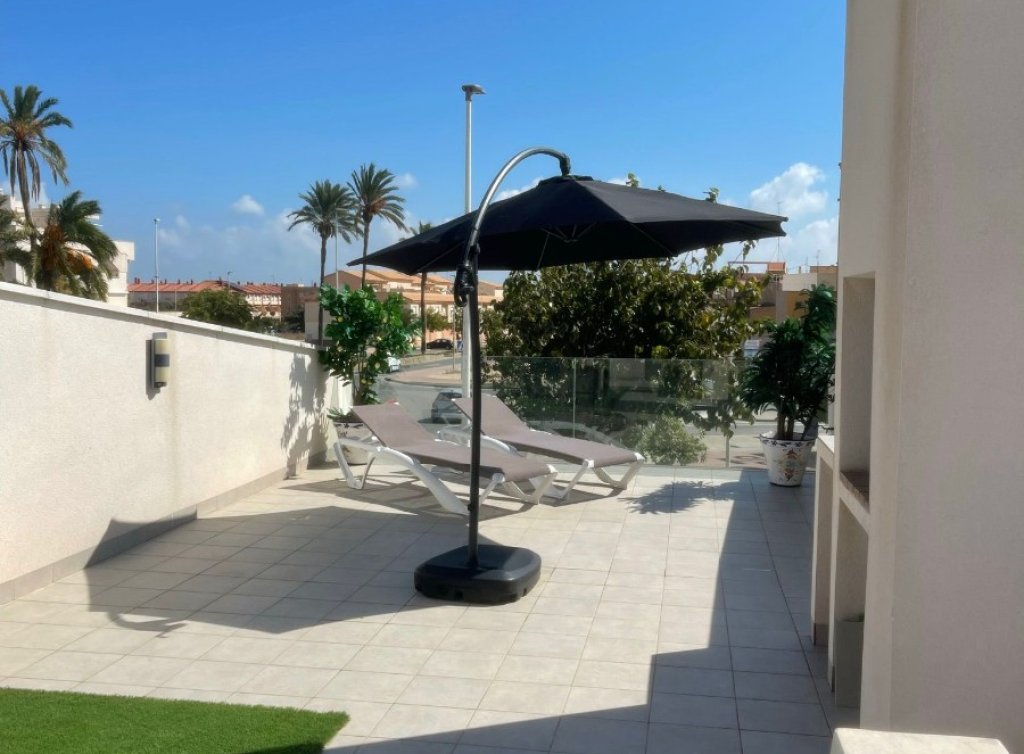 Sale - Villa - Los Alcázares