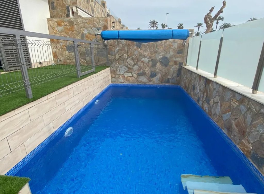 Sale - Villa - Los Alcázares