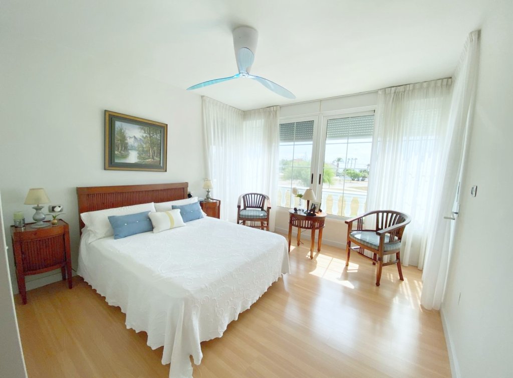 Sale - Villa - Los Alcázares