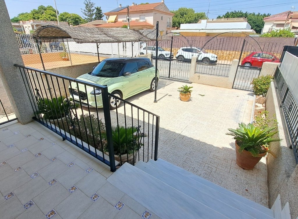 Sale - Villa - Los Alcázares