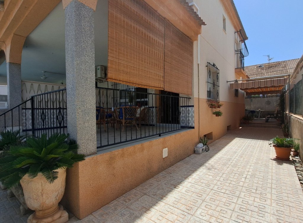 Sale - Villa - Los Alcázares