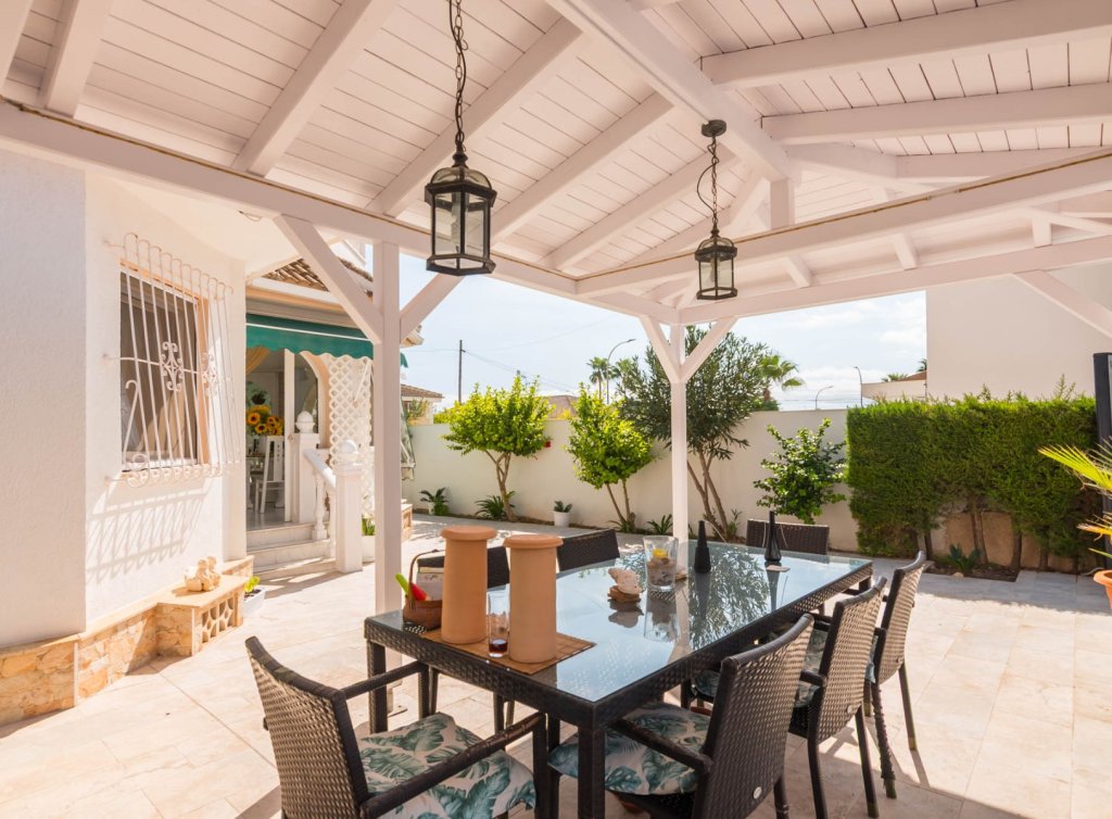 Sale - Villa - Los Alcázares