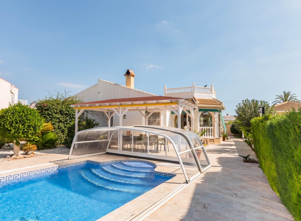 Sale - Villa - Los Alcázares