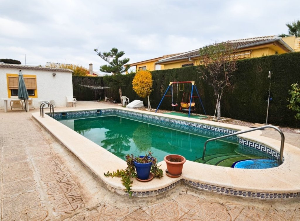 Sale - Villa - Los Alcázares